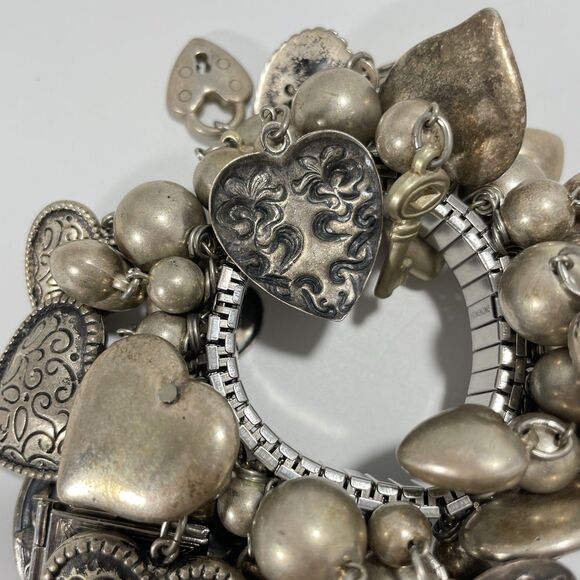 Vtg Silver Tone Heart Charm Bracelet Expandable Band Mixed Heart Lock Key Charm - Picture 8 of 12